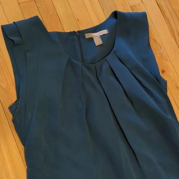 Dress - Picture 2 of 7